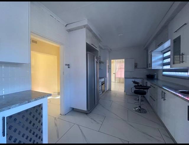 3 BEDROOM HOUSE FOR SALE IN VANDERBIJLPARK CE 4